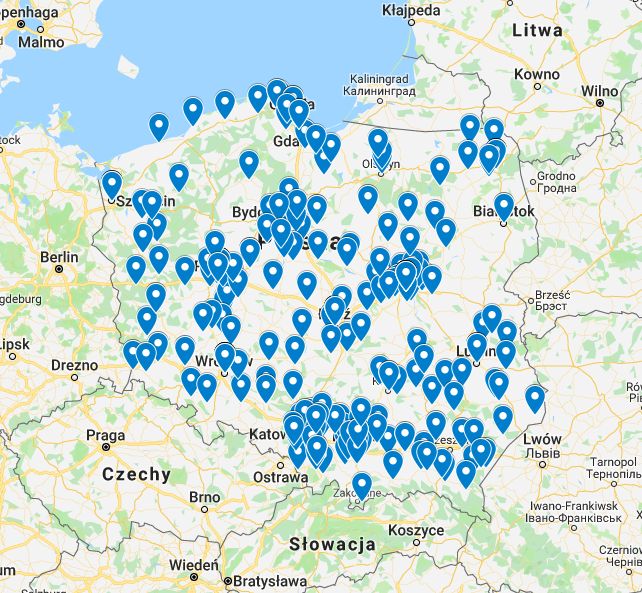 mapa Polski z zaznaczonymi niebieskimi pinami